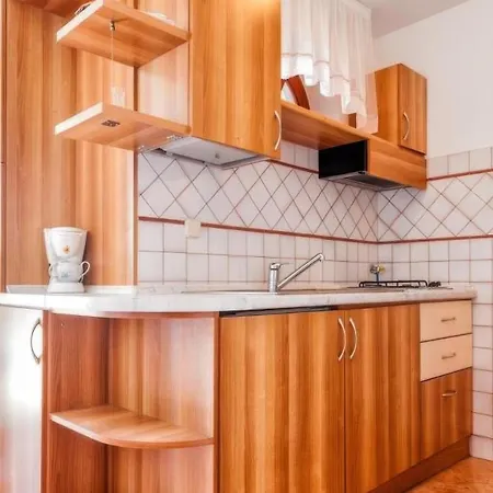 Apartments Carmen Premantura 프레멘투라