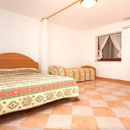 Guest house Carmen 3*