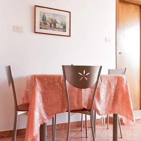 Affittacamere Apartments Carmen Premantura