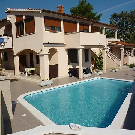 Guest house Carmen Premantura